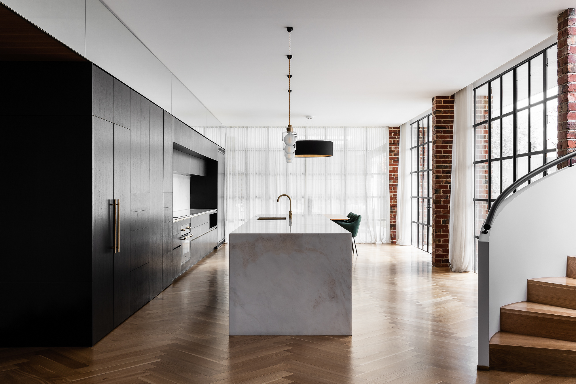 https://site.duetproperty.com.au/assets/images/Deco-House-by-Dean-Dyson-Architects-Essendon-VIC-Australia-image-013.jpg