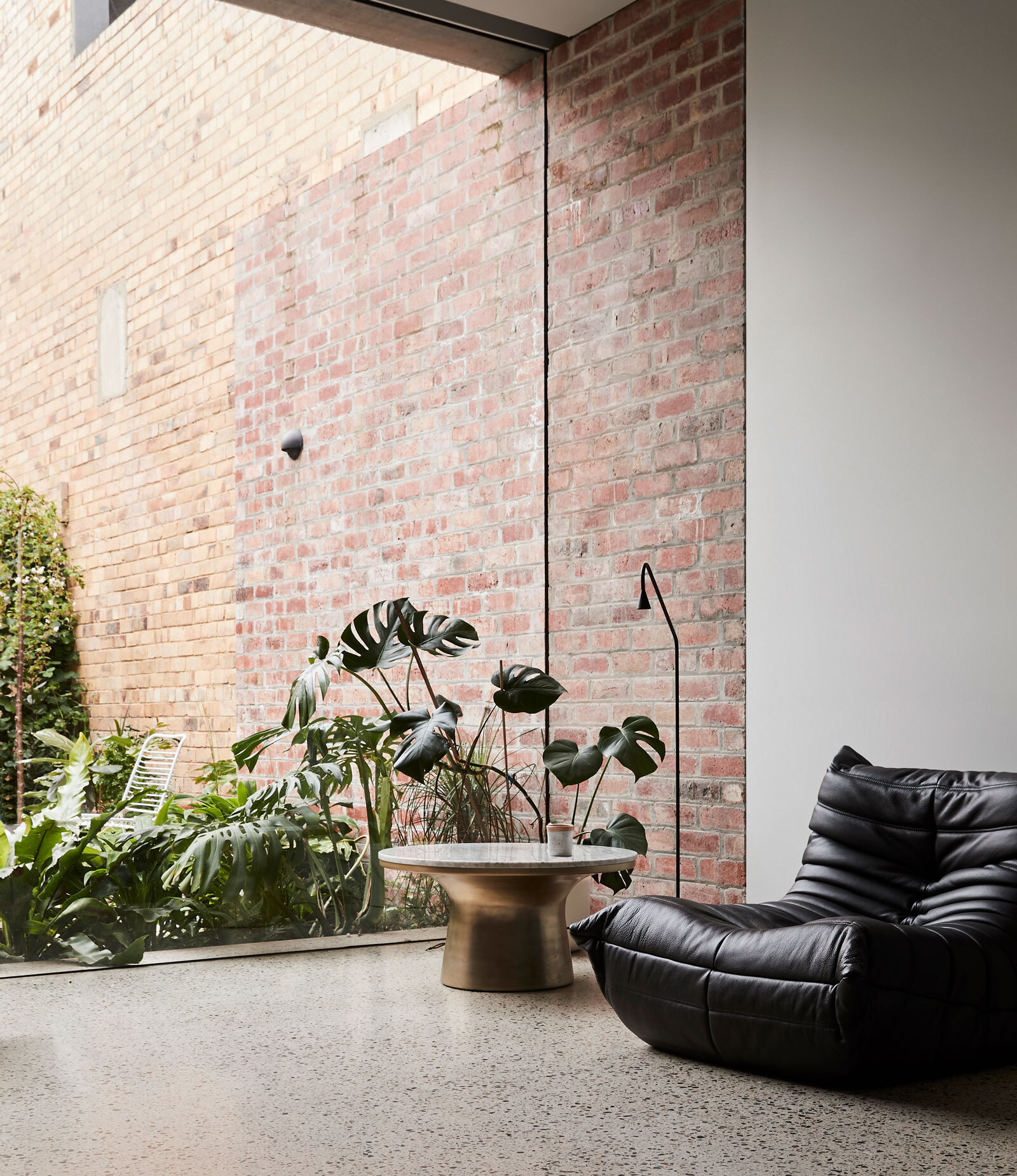 https://site.duetproperty.com.au/assets/images/journal/the-most-coveted-features-in-luxury-homes-right-now/Flexibility.jpg