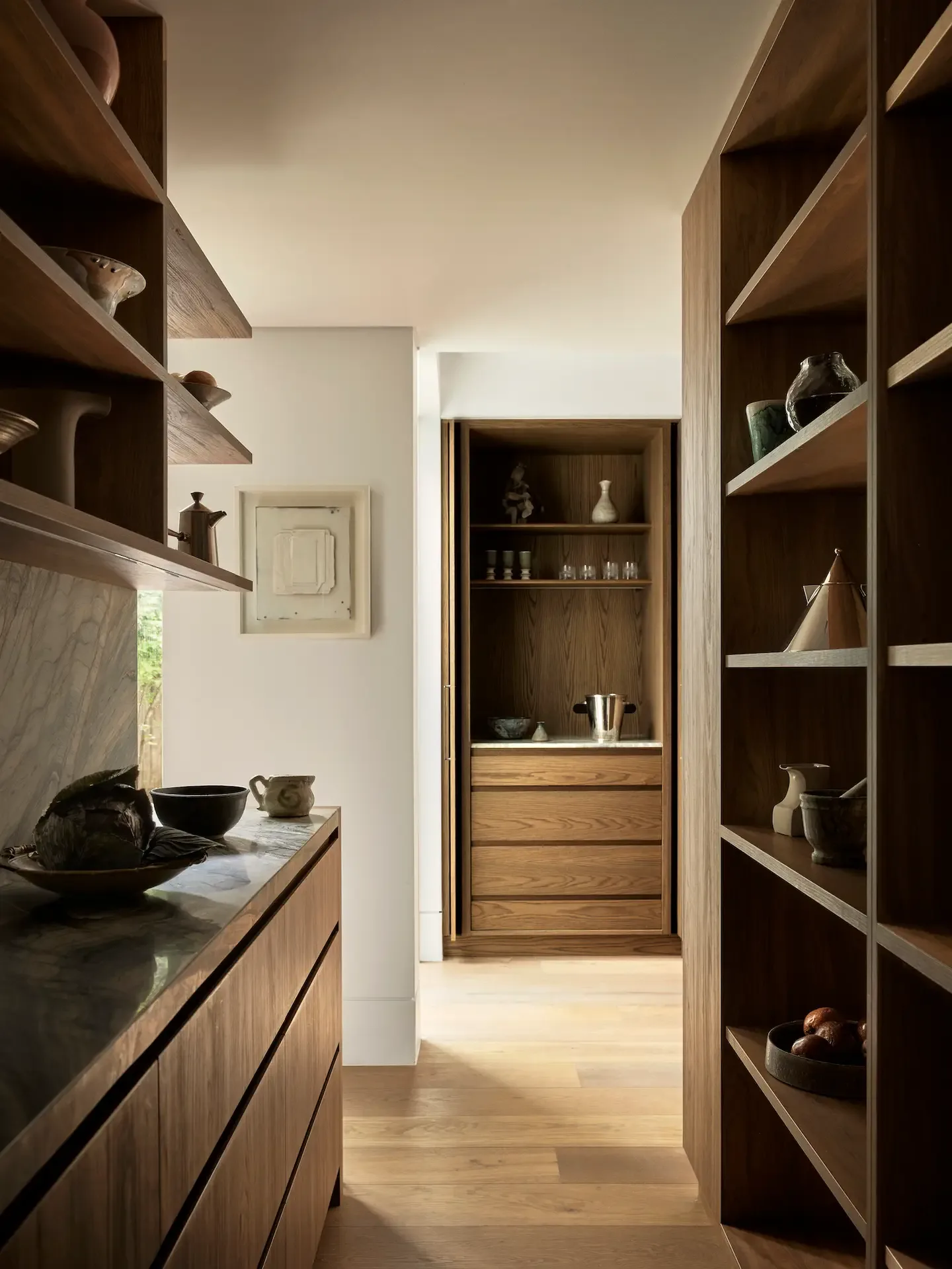 https://site.duetproperty.com.au/assets/images/journal/the-most-coveted-features-in-luxury-homes-right-now/Second-Kitchen.webp